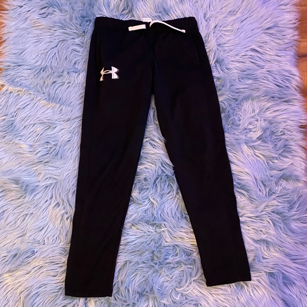 black under armor sweats (girls M) 🤍